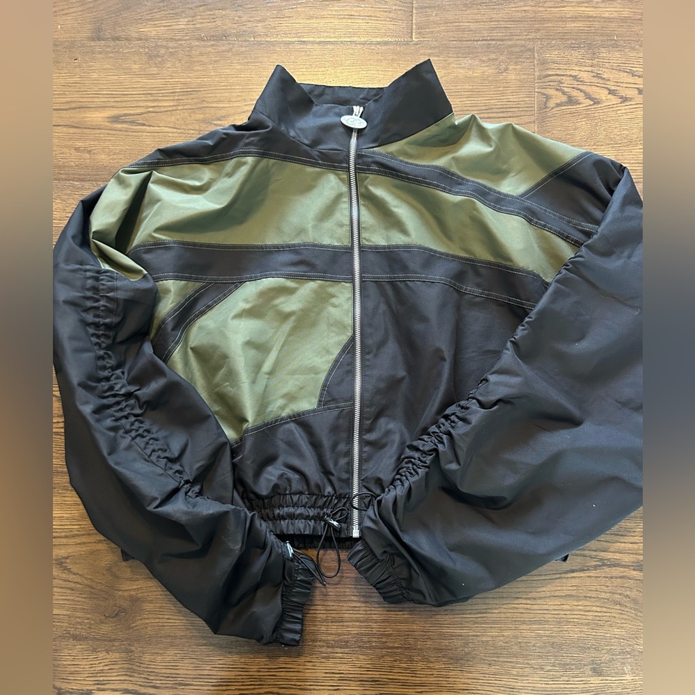 REEBOK X CARDI B WOVEN JACKET Zip Front in Black and Olive women’s size 2X